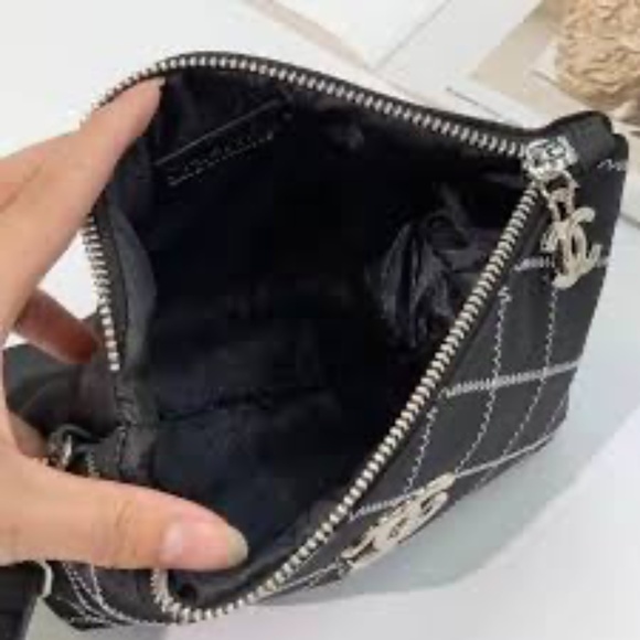 NWOT Chanel Wristlet pouch - Picture 3 of 8